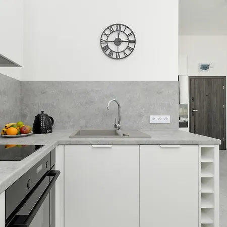 Beautiful In By Renters *